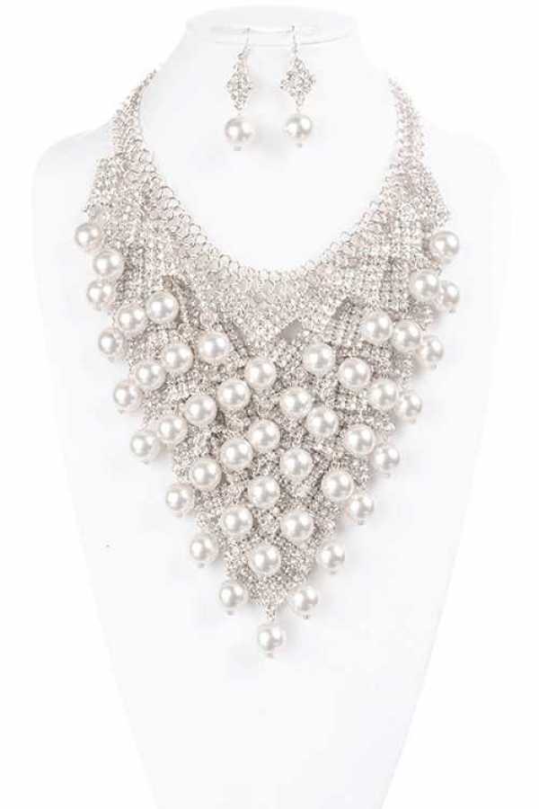 Fancy Rhineston N Pearl Necklace